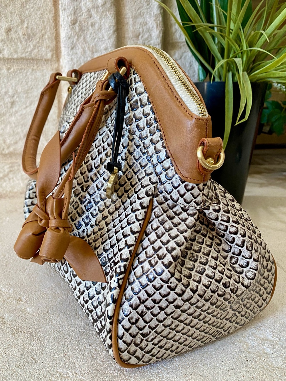 BLACK JAVA-LOUISE ROSE Brahmin Satchel - Picture 8 of 15